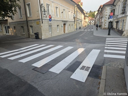 Nadaljuje se obnova talne prometne signalizacije po občini (5)